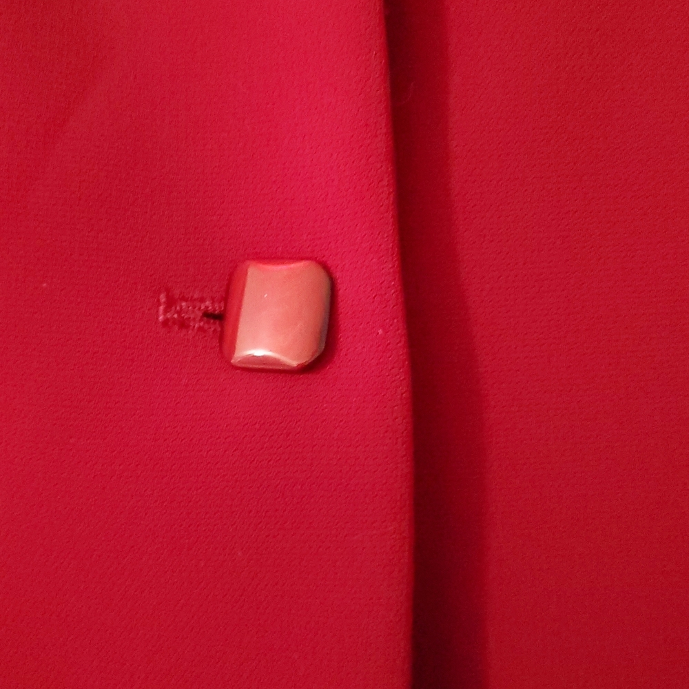Le Suit Women's True Dark Red Two Piece Suit, Blazer and Skirt, Size 16-18 - Picture 2 of 4